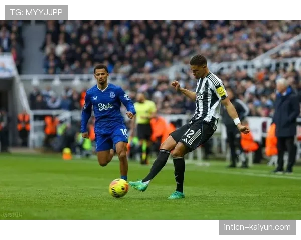 埃弗顿46分与布伦特福德持平 莫耶斯战术体系展现冲击力